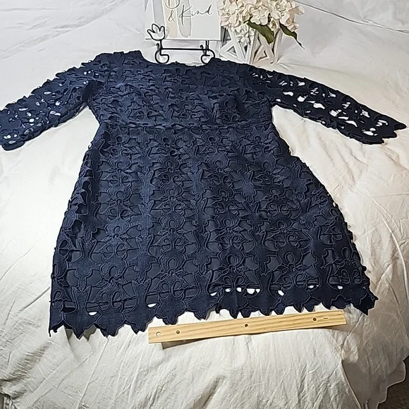 Loft Floral Lace Design Navy Blue Dress rounded scoop neck Mother of the bride - Picture 6 of 14